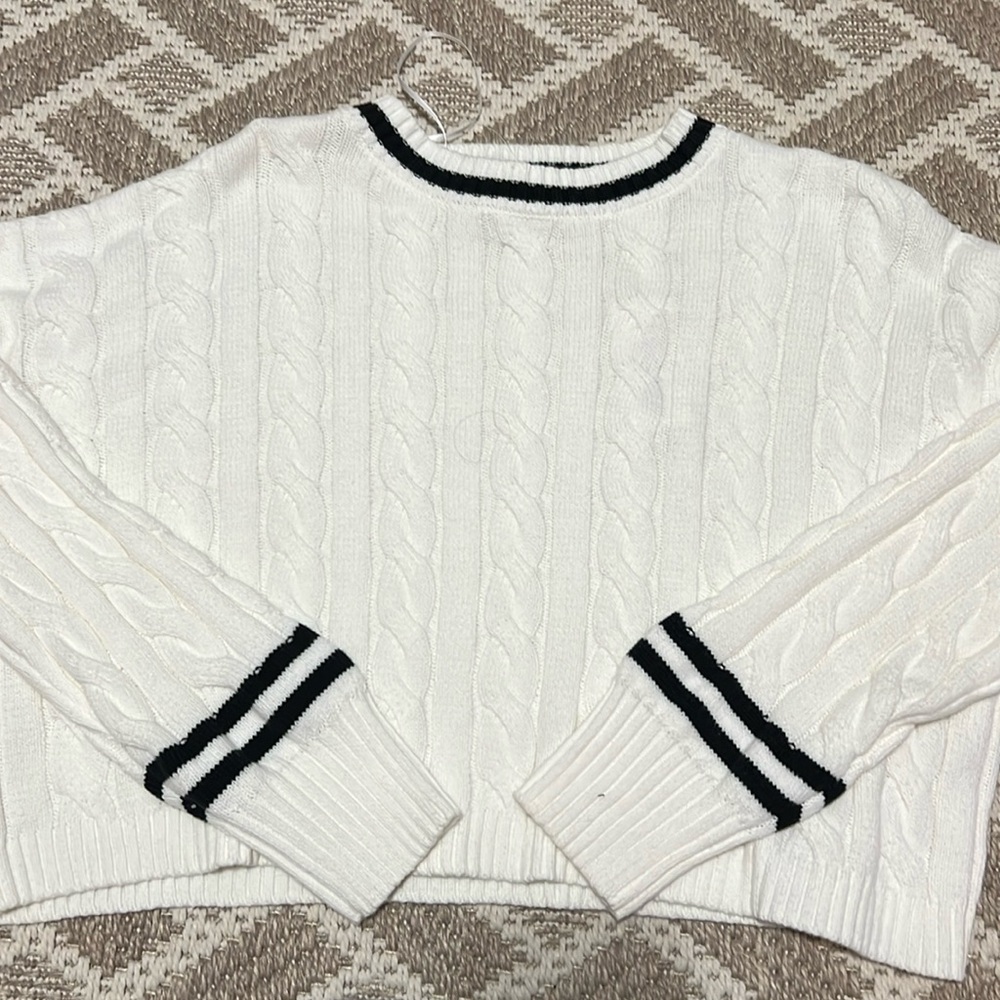 Jessica Simpson White with Black Stripe Crewneck Sweater